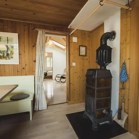 Floor Flat With View And Balcony * Brienz (Bern)