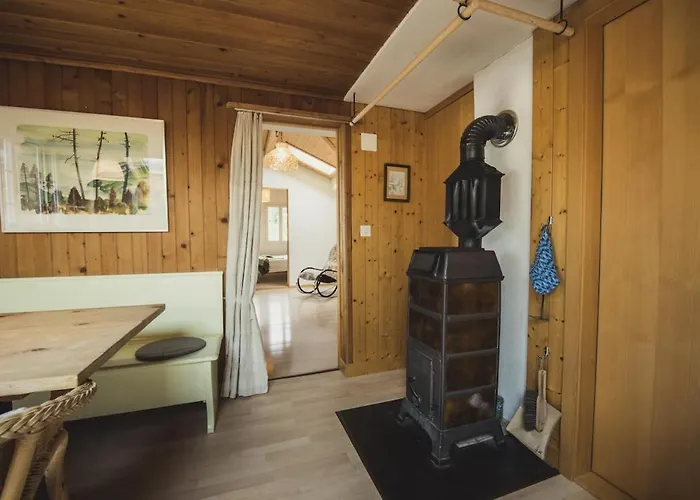 Floor Flat With View And Balcony * Brienz (Bern)