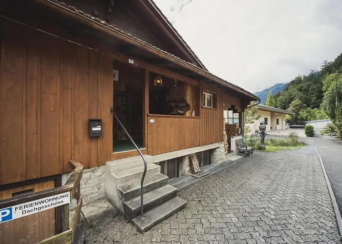 Floor Flat With View And Balcony Brienz (Bern)