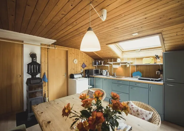 Floor Flat With View And Balcony * Brienz (Bern)